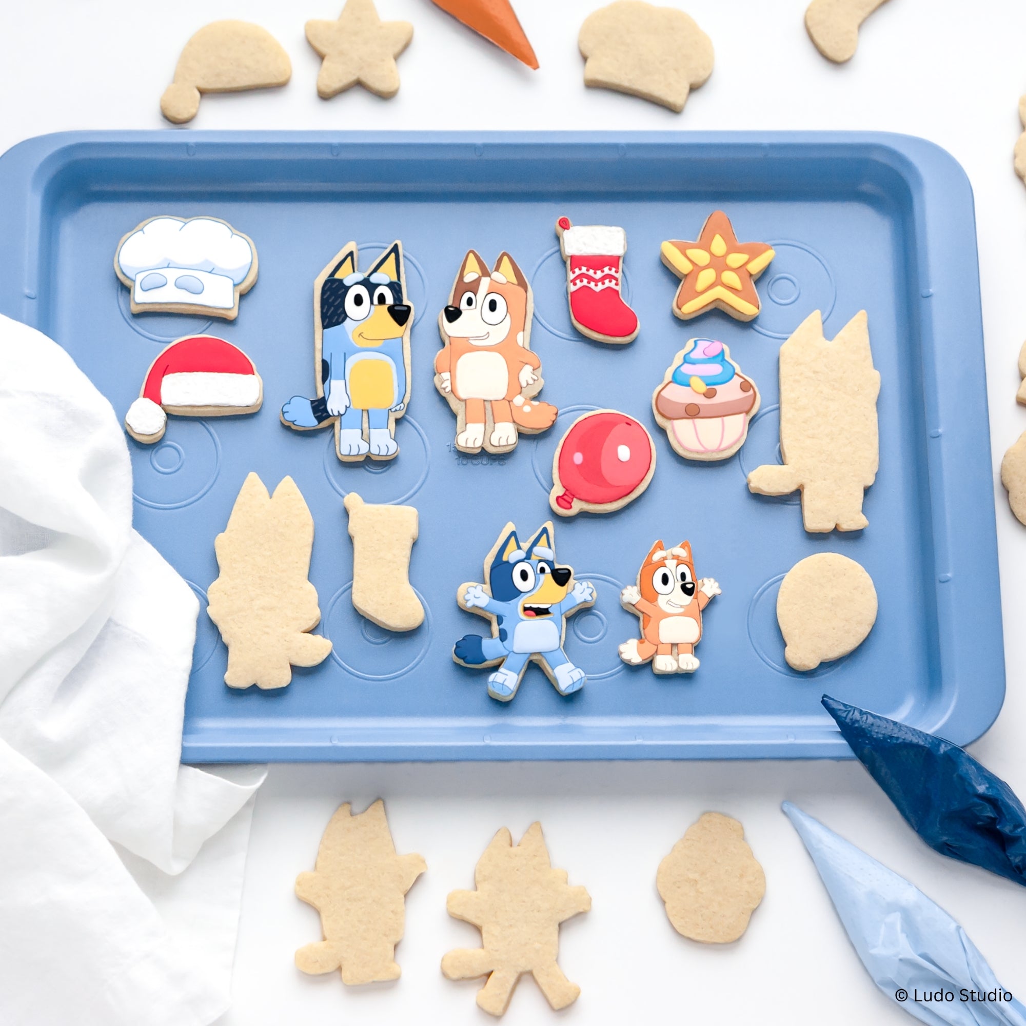 Bluey Holiday Cookie Cutters – Set of 10