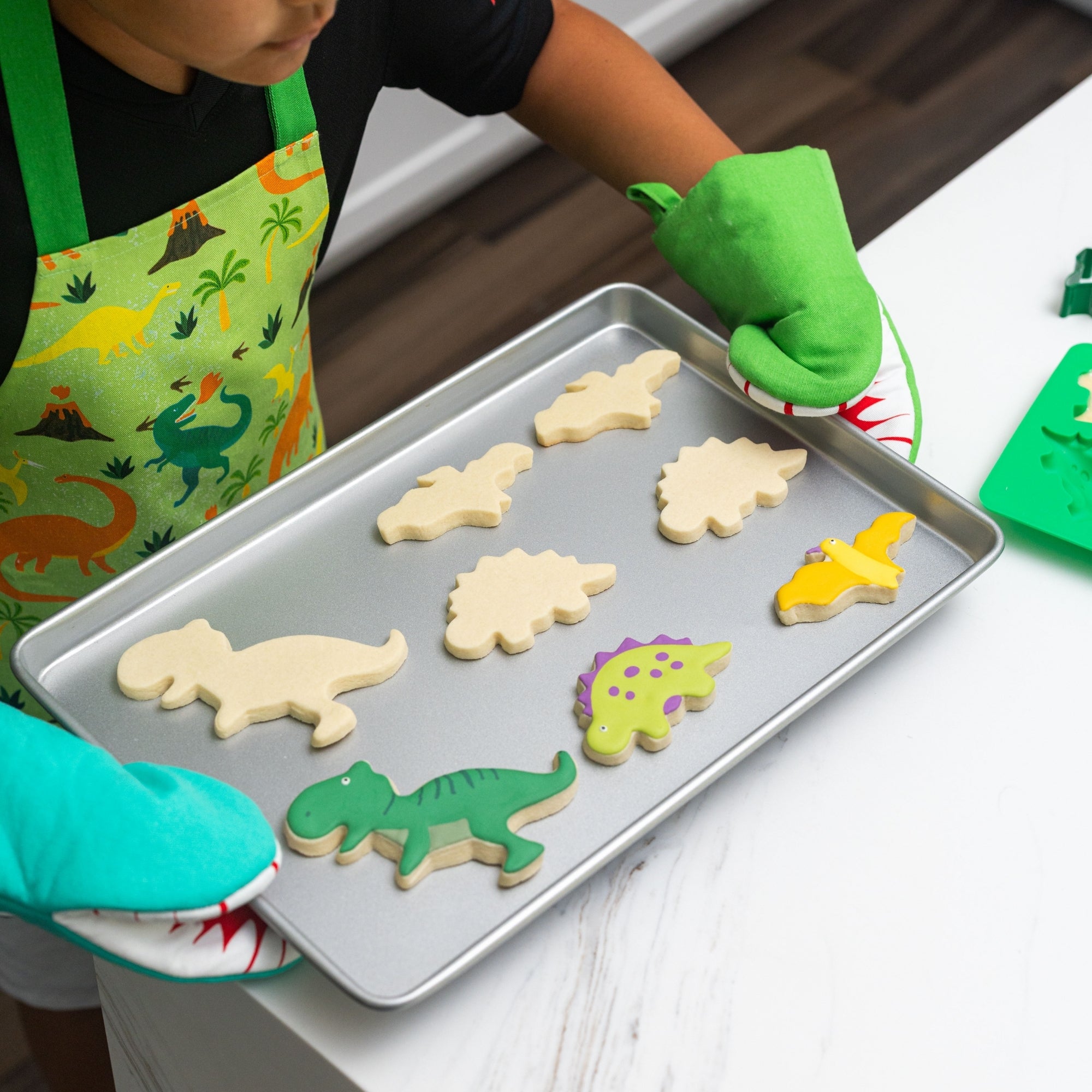Prehistoric Party Baking Set