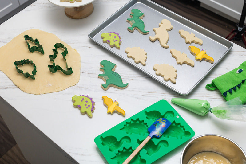 Prehistoric Party Baking Set