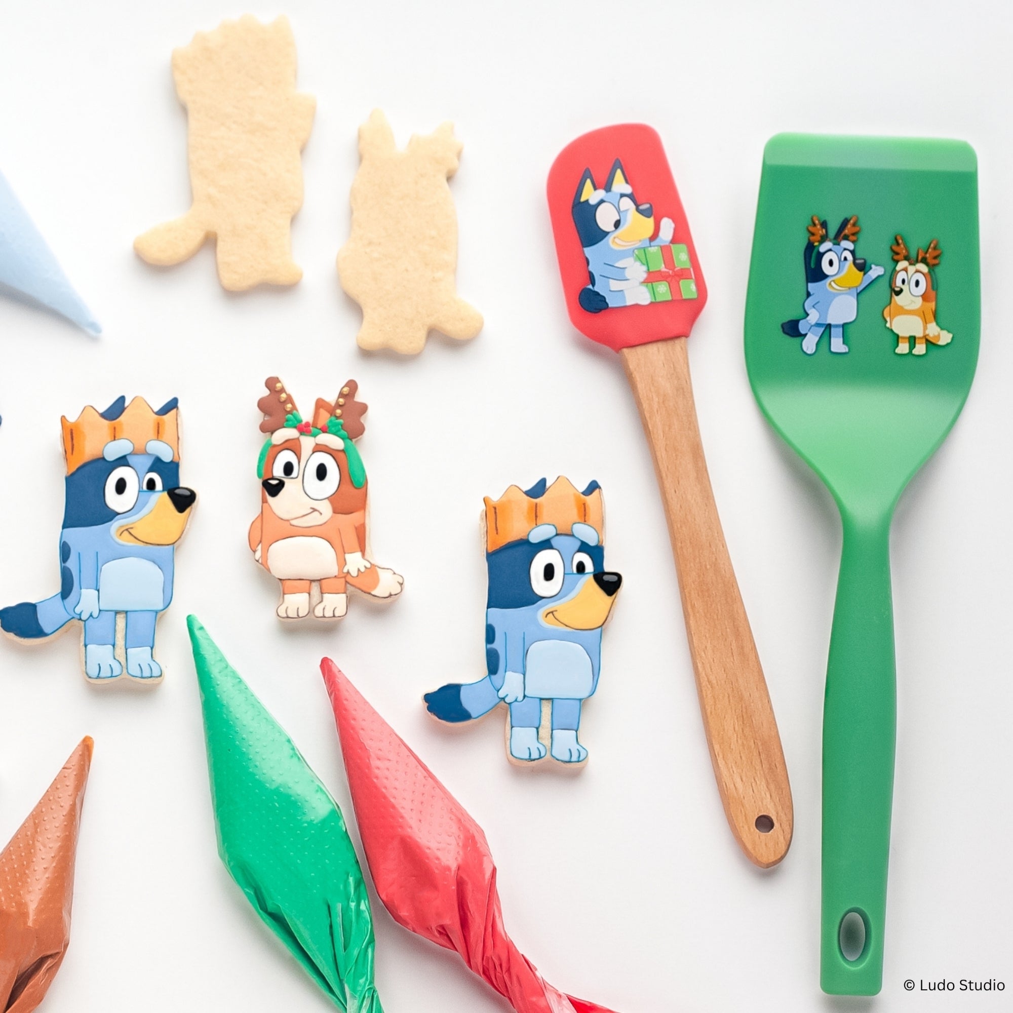 BLUEY Holiday Baking Set for Kids - 5 Pc Cookie Cutters and Tools