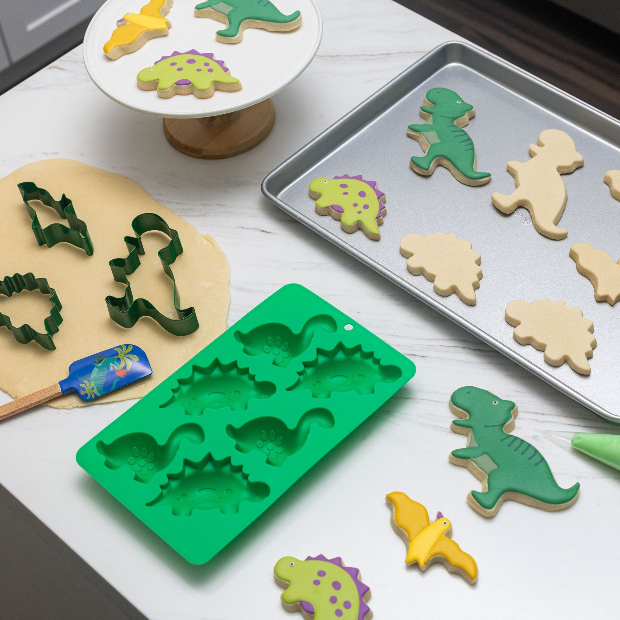 Prehistoric Party Baking Set