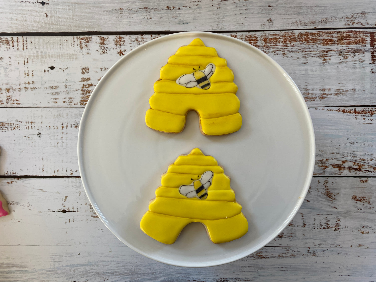 Spring Fling Busy Bee  Cookie Cutter Set with Spatula