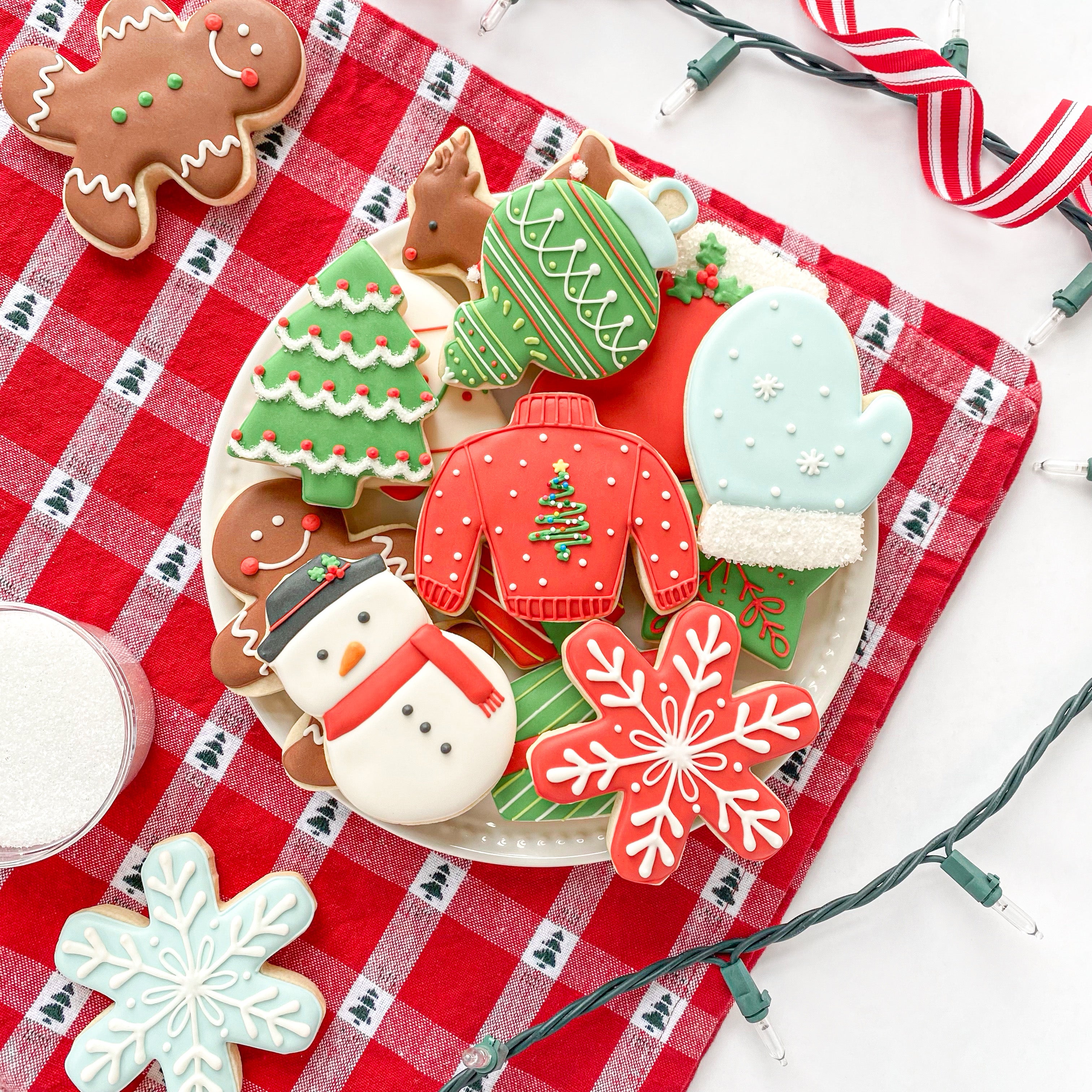 Winter Wonderland Holiday Tree Cupcake Mold – Handstand Kitchen