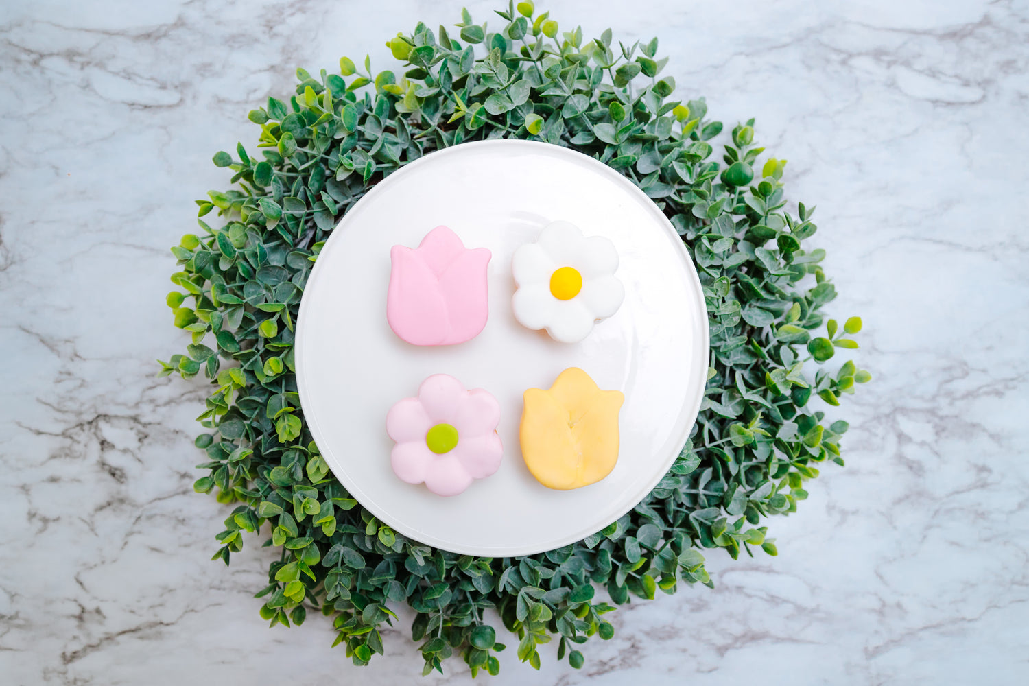 Spring Fling Cupcake Mold – Handstand Kitchen
