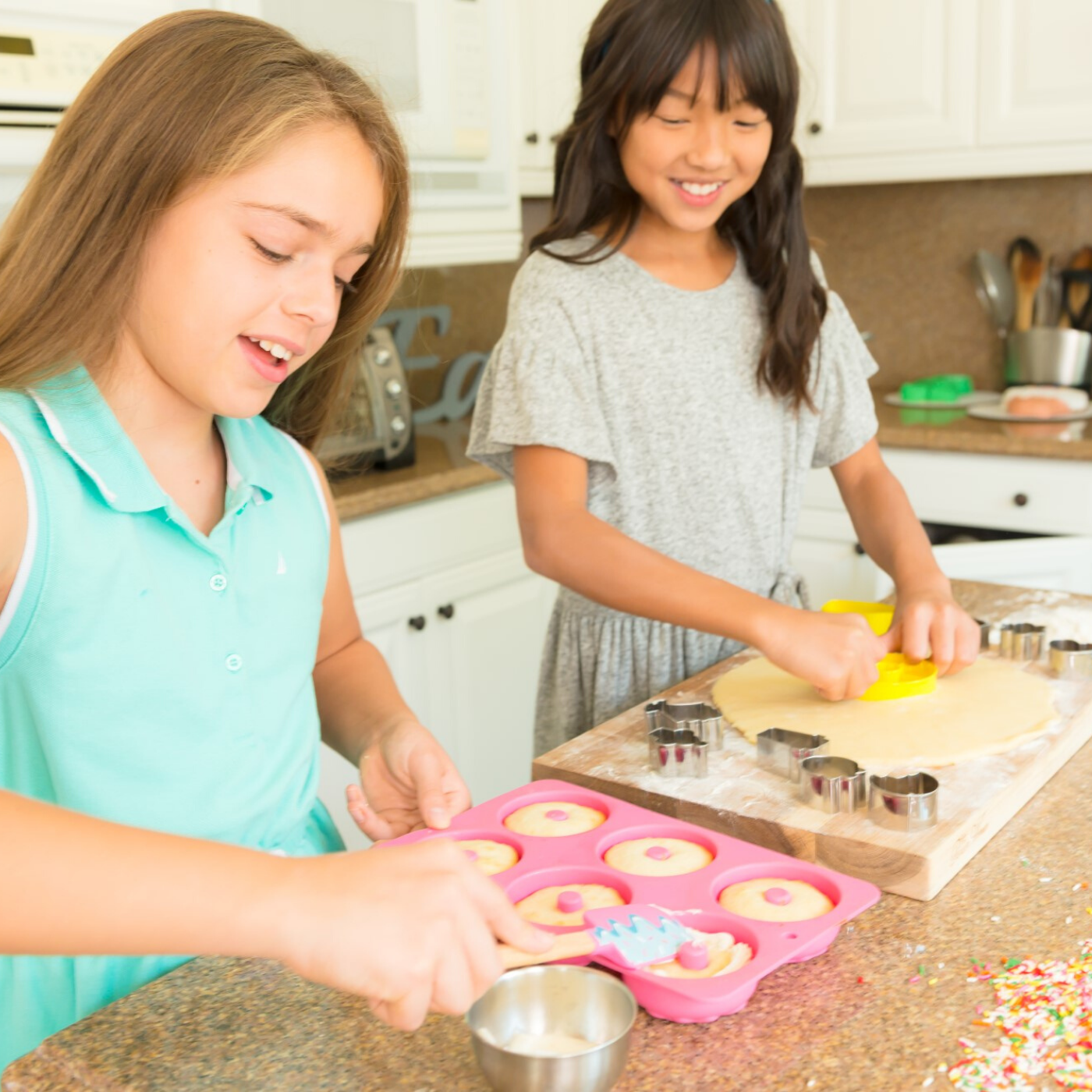 Kids using Donut Shoppe Cupcake Mold