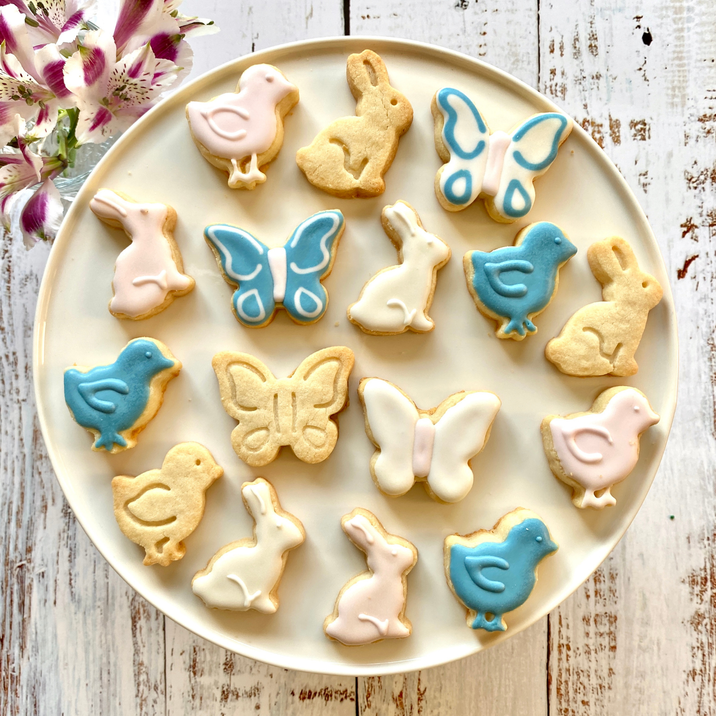 Lifestyle image of spring themed cookies